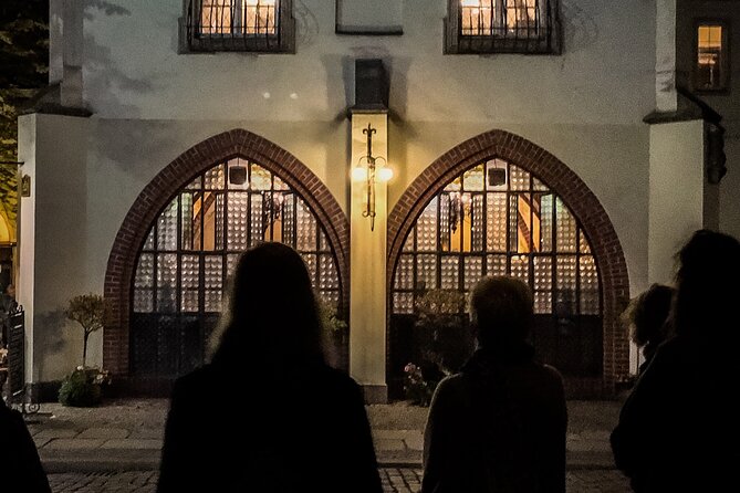 Gruseltour Berlin Haunted Ghost Walk 90-Minute at Berlin Mitte City Center - Cancellation Policy