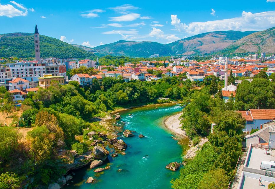 Guided Day Trip From Dubrovnik: Mostar & Kravice Waterfalls - Guide and Service Ratings