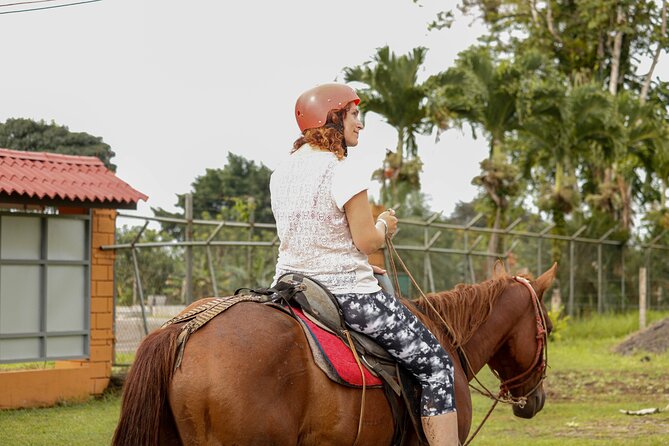 Guided Horseback Riding Excursion of the Rio Celeste  - La Fortuna - Transportation and Accessibility