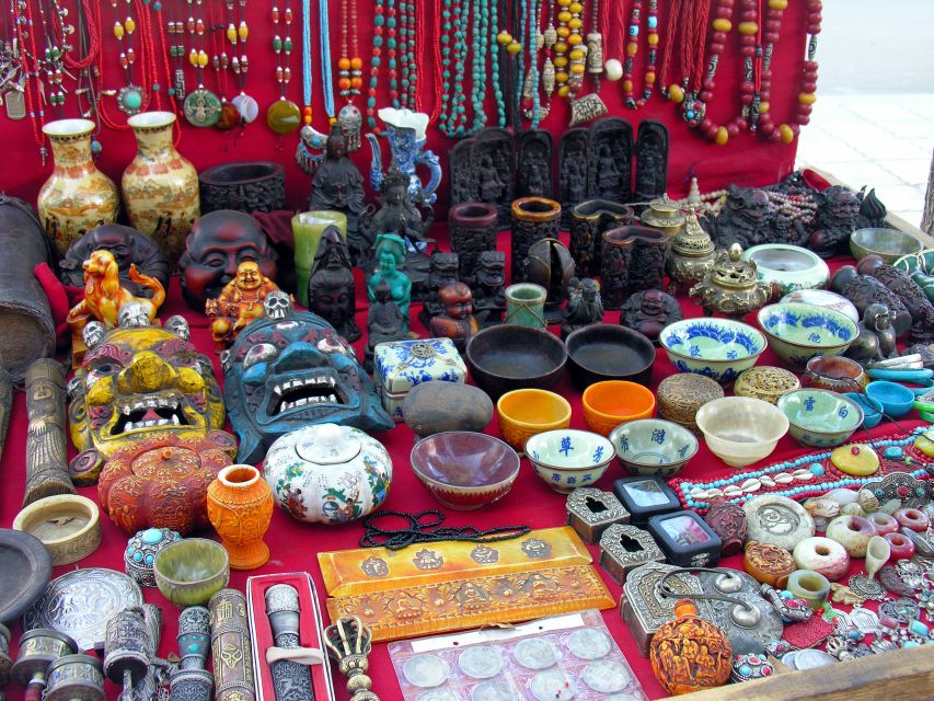 Guided Kora Circuit & Walking Tour Around McLeod Ganj - Shopping and Cultural Experience