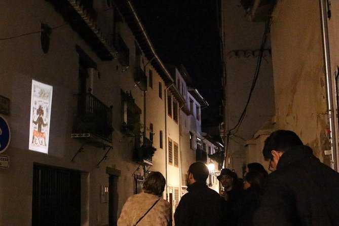 Guided Tour Conspiracy in the Albaicín - Common questions