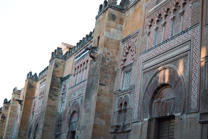 Guided Tour of the Mosque-Cathedral and the Alcázar of the Christian Monarchs - Directions for a Seamless Tour