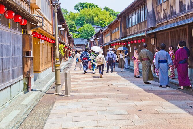 Half Day Private Tour With Photoshoot by Photographer in Kanazawa - Additional Tour Information Provided