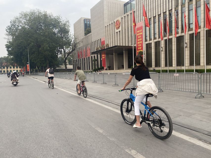 Hanoi: Bike Tour Through Hidden Gems and Banana Island - Hidden Gem Locations