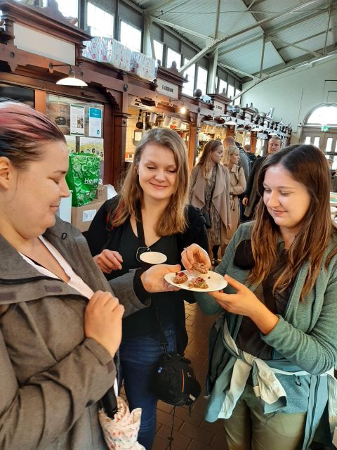 Helsinki and Porvoo Tour With Food Tasting - Discounts and Options