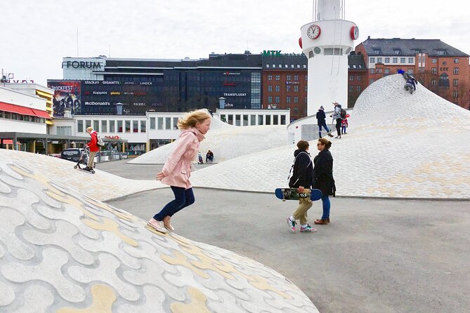 Helsinki Walking Tour With a City Planner - Traveler Information