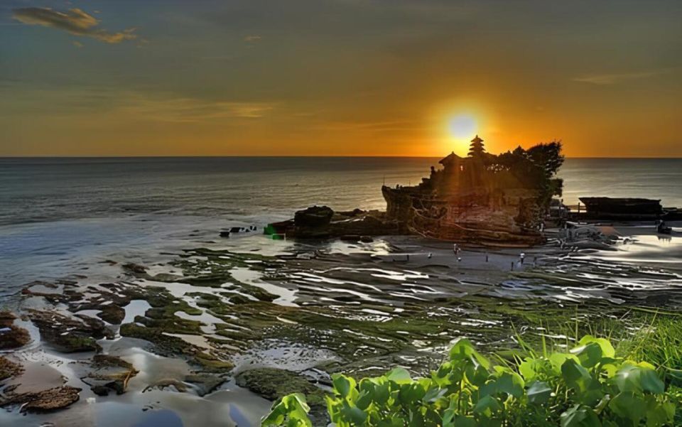 Heritage Tour; Jatiluwih,Batukaru and Tanah Lot Temple - Spectacular Tanah Lot Temple