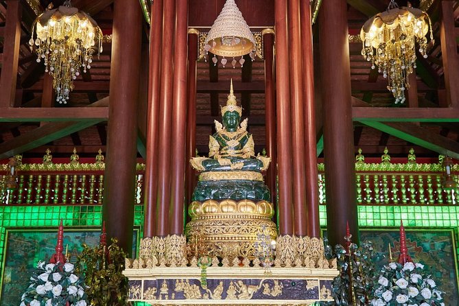 Highlights of Bangkok With Grand Palace - Scenic Gardens and Courtyards