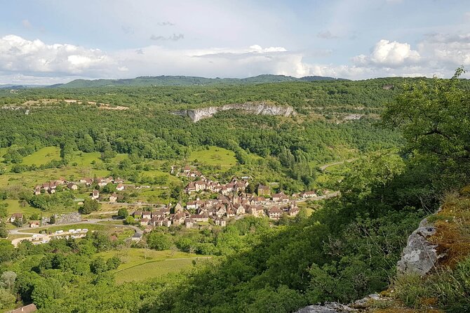 Hike to Discover the Most Beautiful Villages of France of the Dordogne Valley : Loubressac and Autoi - Proper Attire and Gear Requirements