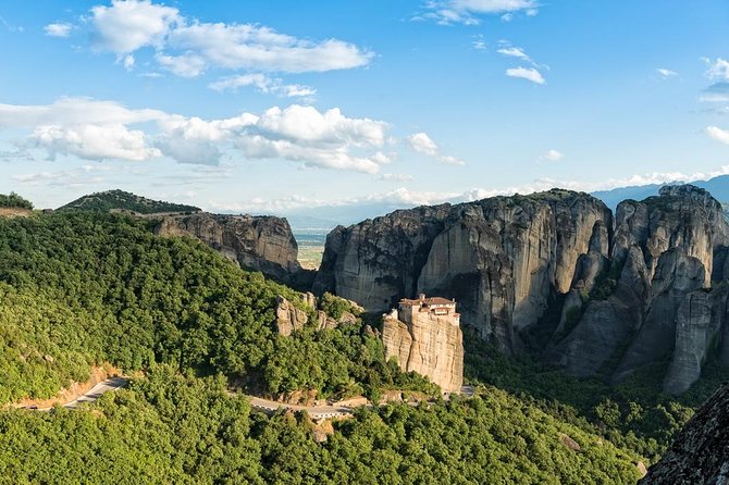 Hiking in Magnificent Meteora - Common questions