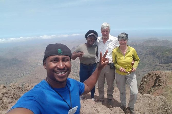 Hiking to Antonia Peak - Trail Etiquette