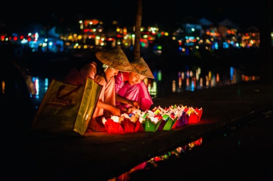 Hoi An: Hoai River Night Boat Trip and Floating Lantern - Inclusions