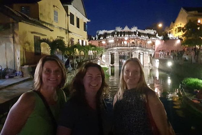 Hoi an Walking Tour With Night Market, Sampan Boat Ride From Da Nang or Hoi an - Reviews and Ratings