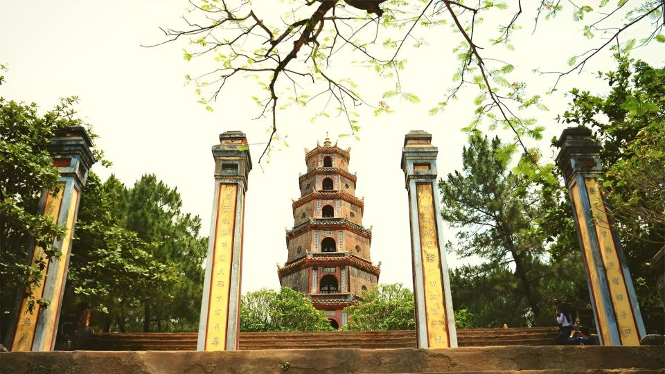 Hue: Visit Lang Co Beach, Khai Dinh Tomb & Imperial City - Imperial City Encounter