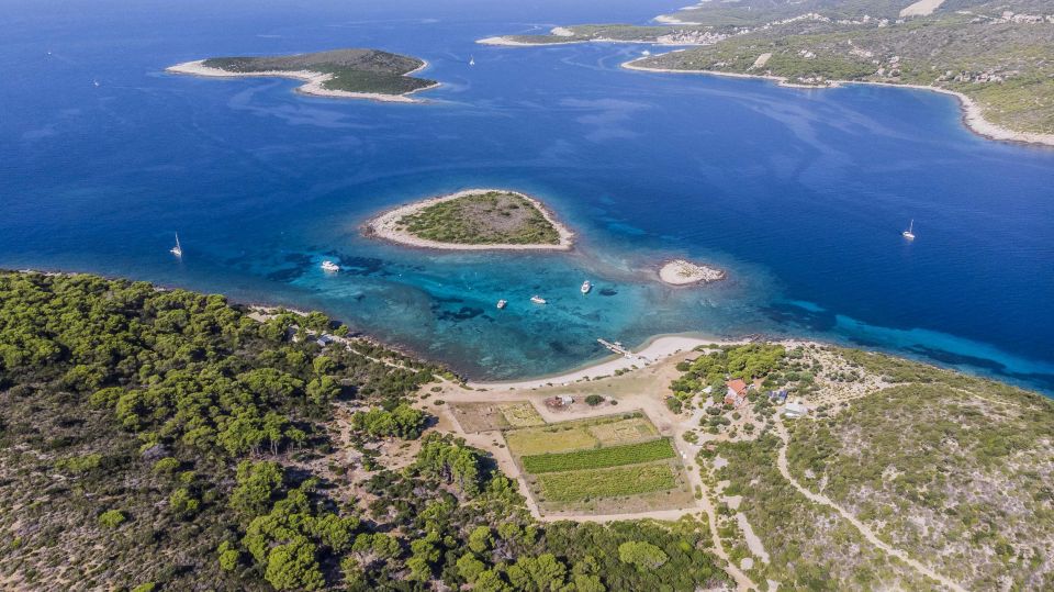 Hvar: Blue Cave, Green Cave & Stiniva Beach Speed Boat Tour - Tour Itinerary