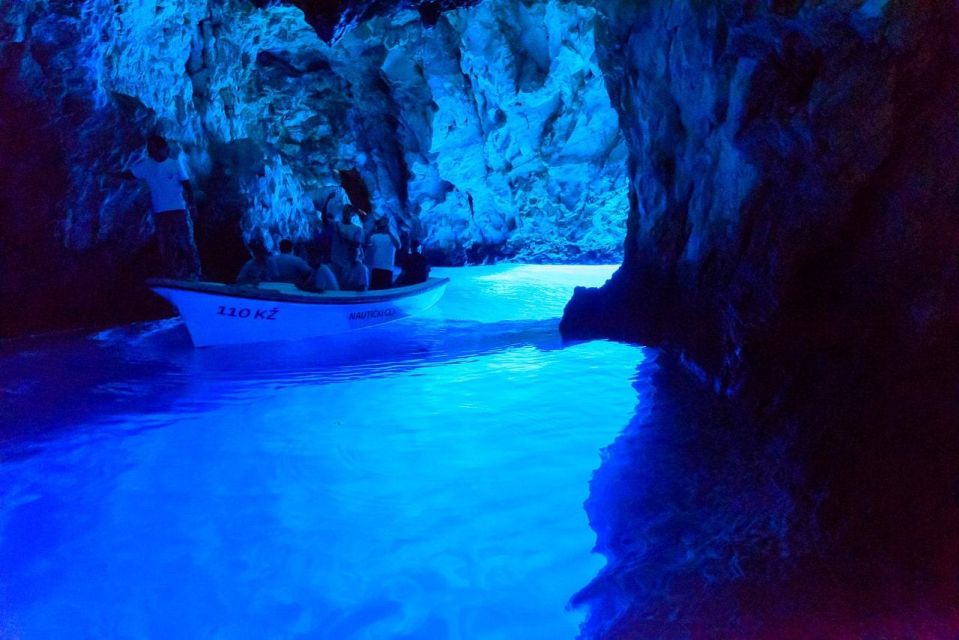 Hvar:Blue & Grenn Cave and Vis Island Private Speedboat Tour - Reservation and Payment Options