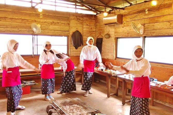 Interacting With Real Ama Divers in a Traditional Ama Hut (Ama Hut Hachiman) - A Day in the Life of an Ama Diver