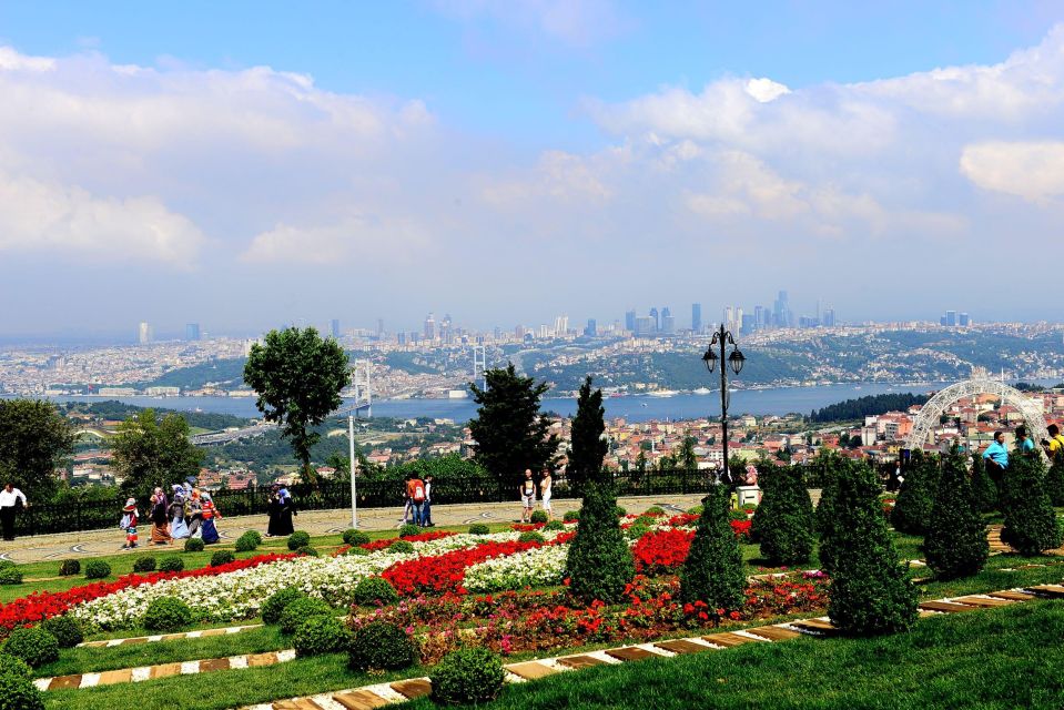 Istanbul: Highlights of Two Continents, Coach & Cruise Tour - Cultural Experience and Culinary Delights
