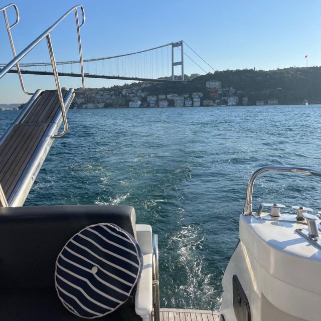 Istanbul: Sunset or Daytime Yacht Tour W/Audioguide & Snacks - Customer Reviews