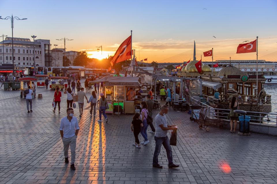 Istanbul: Two Continents Evening Bus Tour With Commentary - Tour Highlights