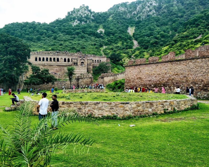 Jaipur: All Inclusive Chand Baori & Bhangarh Fort Tour - Return Journey Experience