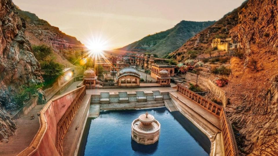 Jaipur Private Temple Tour and Enjoy Monkey Temple - Full Itinerary