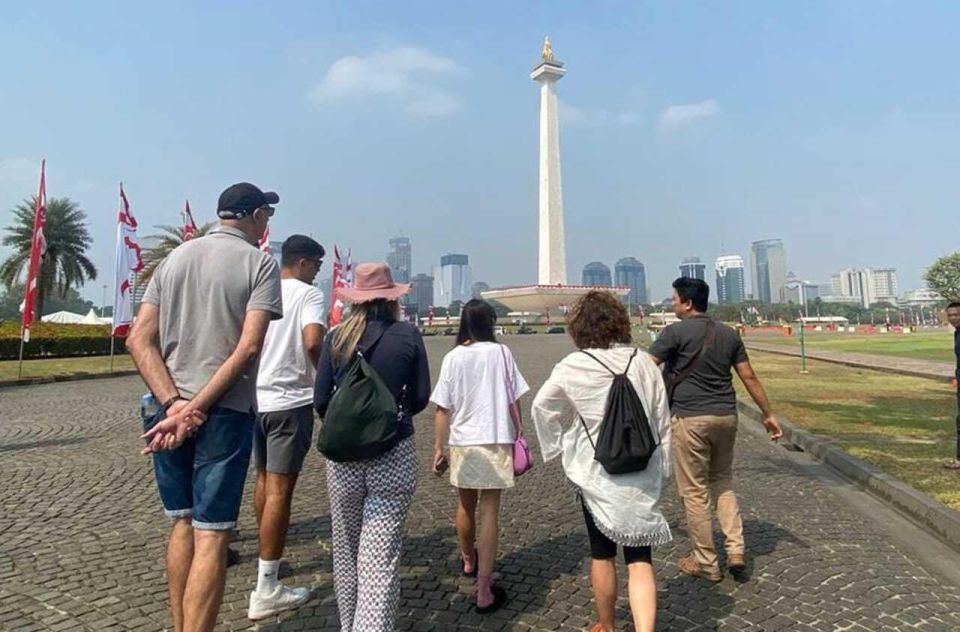 Jakarta: Private City Tour With Lunch and Hotel Pick-Up - Customer Reviews