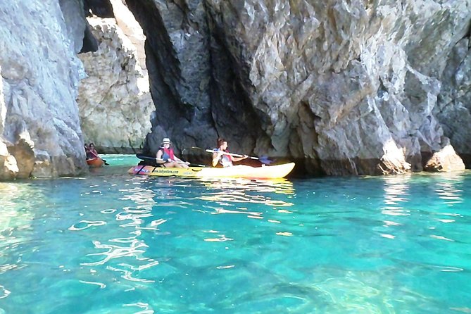 Kayak Tour From Sesimbra to Ribeira Do Cavalo Beach, Passing Through the Caves - Cancellation Policy