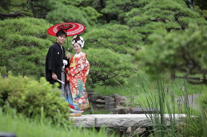 Kimono Wedding Photo Shot in Shrine Ceremony and Garden - Kimono Wedding Photography Package