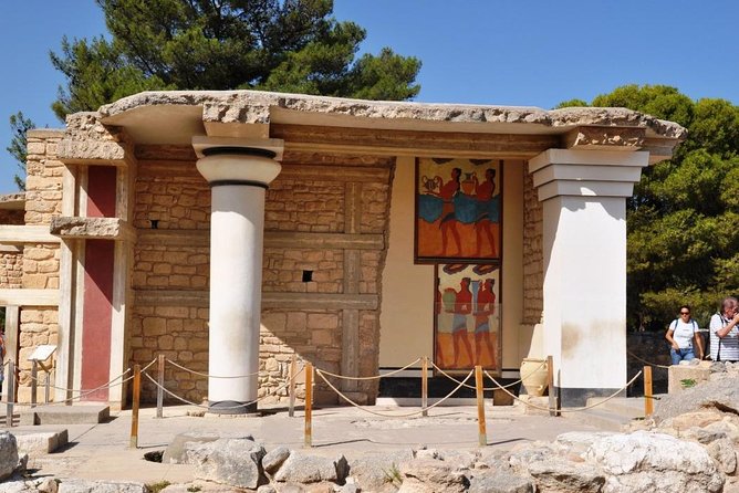 Knossos Palace Guided Tour - Heraklion City Tour Market - Independent Exploration Time