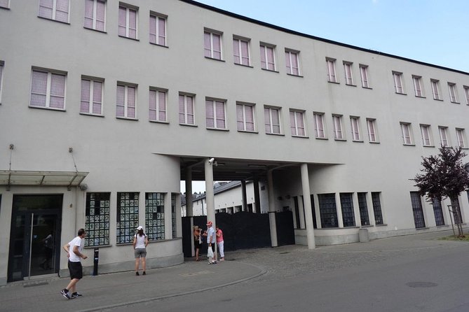 Krakow:Skip the Line Oskar Schindler'S Museum Private Guided Tour - Exclusive Admission and Line Skipping