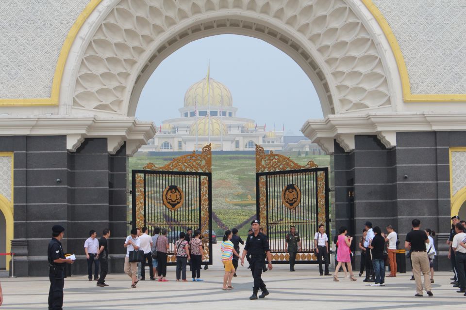 Kuala Lumpur, Putrajaya & Batu Caves Private Tour - Customer Experience