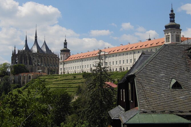 Kutna Hora and Bone Chapel Private Day Trip From Prague - Common questions