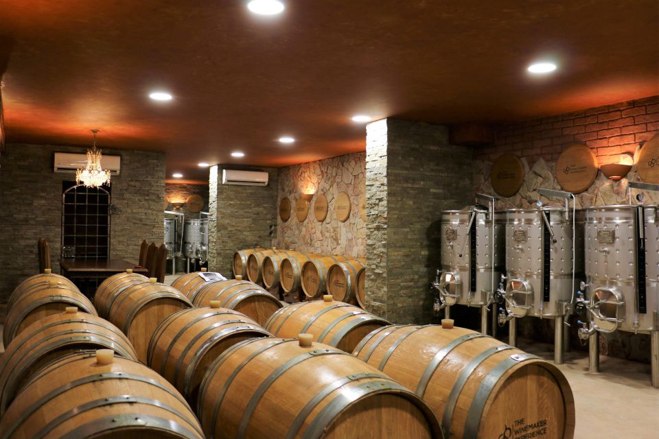 Lagoa: Guided Winery Tour and Local Wine Tasting - Location and Reviews