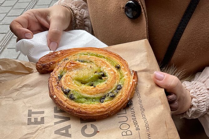 Le Marais Private Food Tour - Bakeries, Chocolate & Patisseries - Experience Inclusions