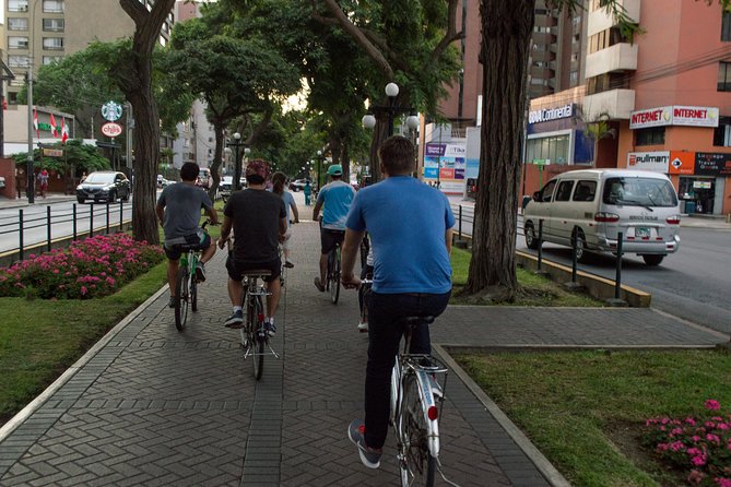 Lima Bike Tour Miraflores Barranco and Jesus Monument - Traveler Testimonials