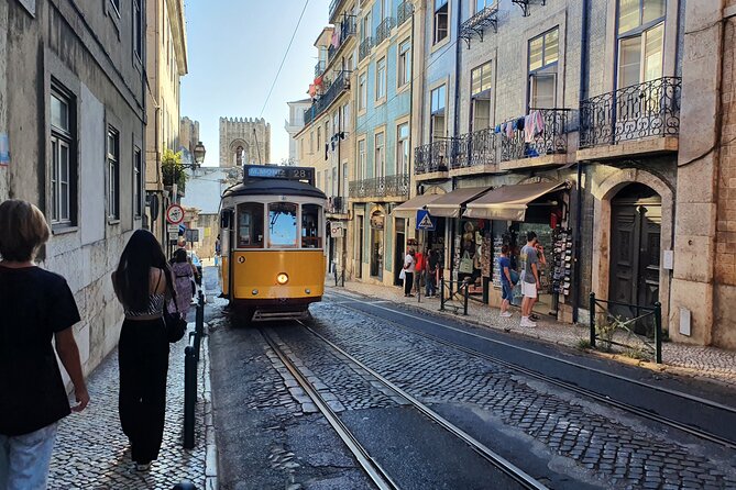 Lisboa: Old Town, New Town & Belem Private Full Day Tour - Transportation Details