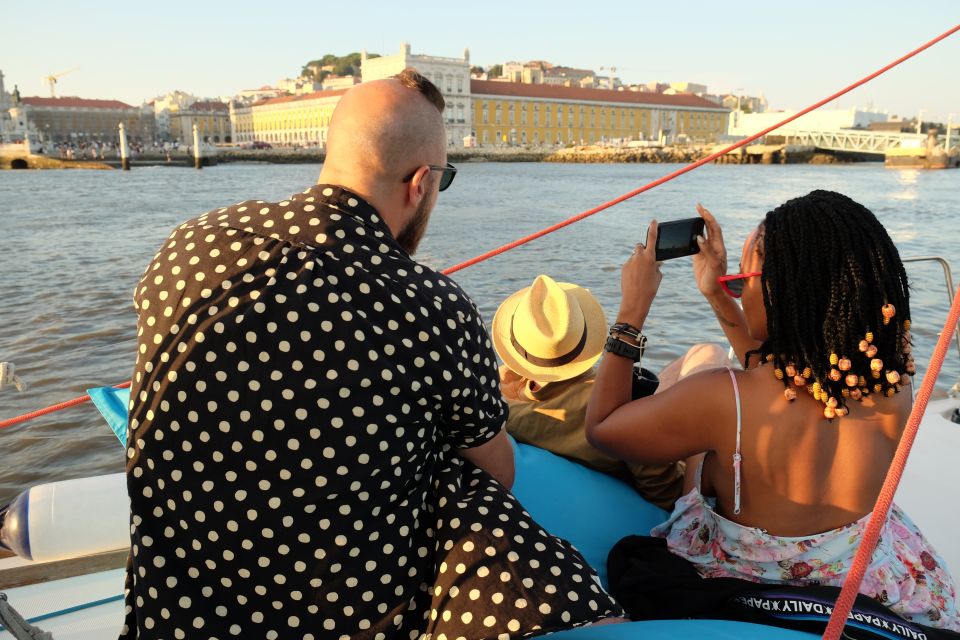 Lisbon: Relaxing City Skyline Sailboat Cruise - Logistics