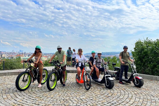 Live-Guided E-Scooter Tour of the Old Town of Prague, 60 Min - Inclusive Offerings