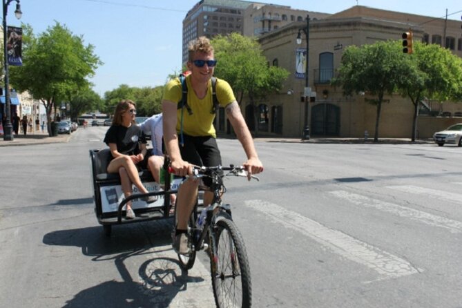 Live Music Capital of the World Pedicab Tour - Guide Expertise