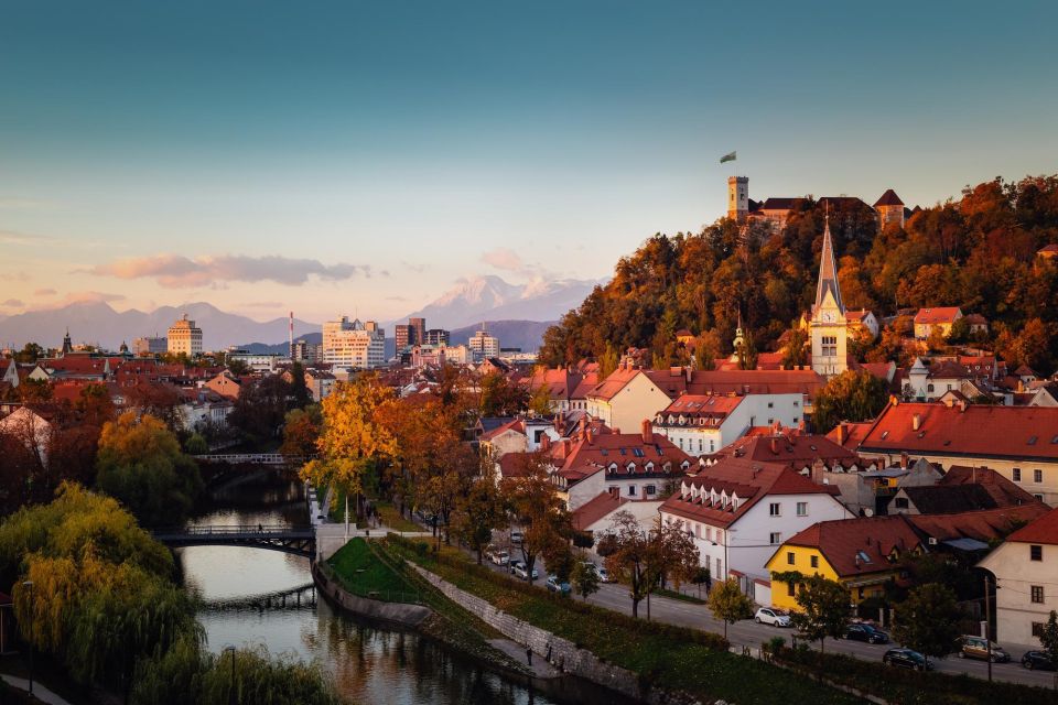 Ljubljana: Express Walk With a Local in 60 Minutes - Experience Highlights and Local Insights