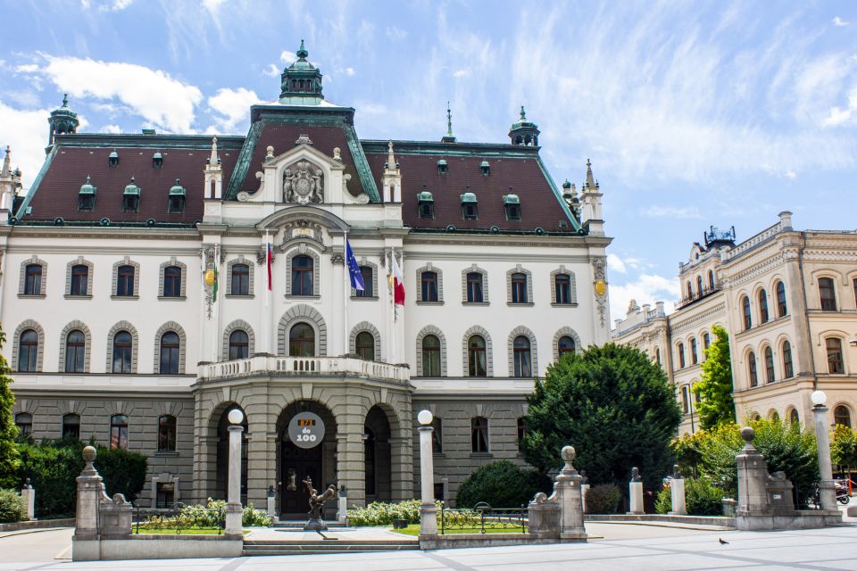 Ljubljana: First Discovery Walk and Reading Walking Tour - Inclusions