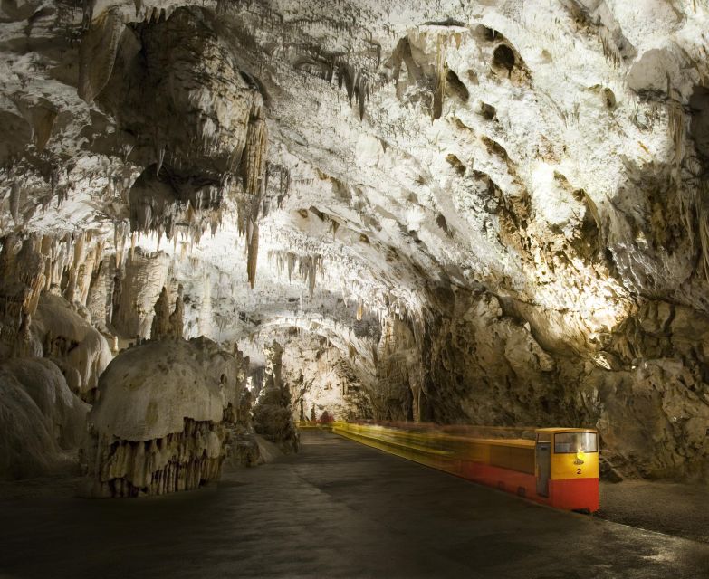 Ljubljana: Postojna Cave & Predjama Castle Tickets and Tour - Customer Reviews