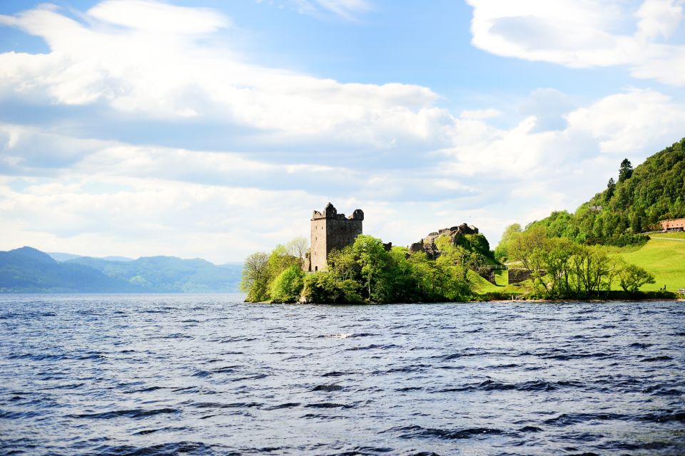 Loch Ness: Urquhart Castle Round-Trip Cruise - Important Information