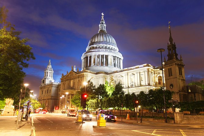 London by Night Sightseeing Open Top Bus Tour With Audio Guide - Guided Commentary