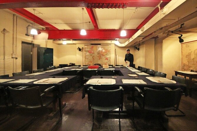 London in WW2 Walking Tour With Churchill War Rooms Visit - Visitor Experience and Insights
