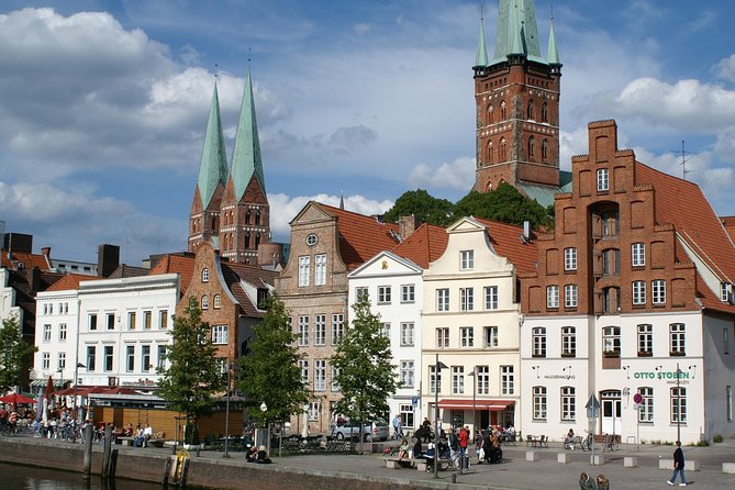 Lübeck Day Trip From Hamburg By Train With Private Guide And Lunch - Traveler Experience