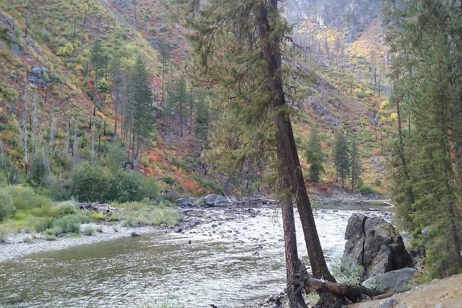 Luxury Leavenworth Day Trip Through the Cascade Mountains - Visit to an Old Gold Mining Town