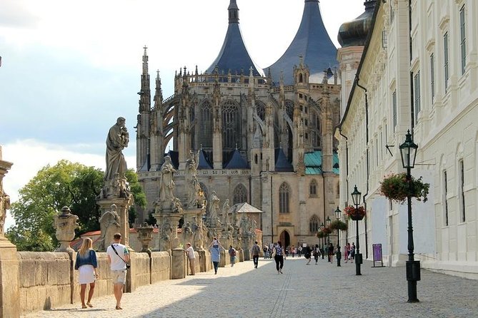Luxury Private Day Trip From Prague to Kutná Hora - Traveler Reviews