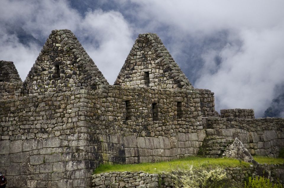 Machu Picchu by Car 2 Days - Location & Product Details